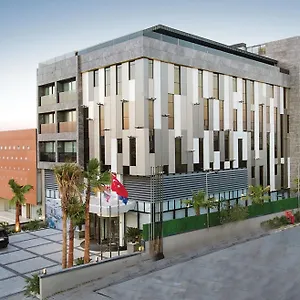 Mia Otel